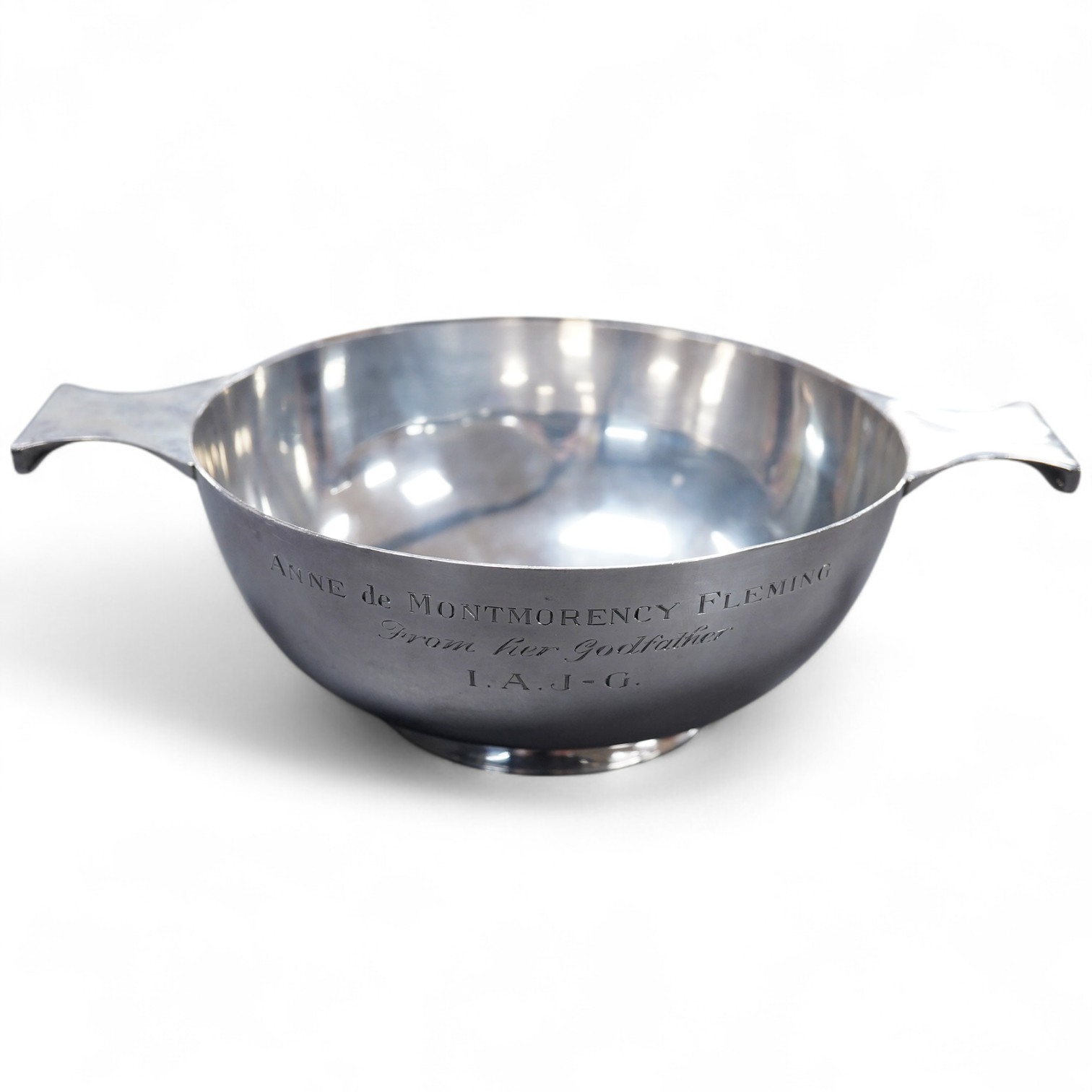 A George V silver quaich, by Henry Wigful, Sheffield, 1918, with lug handles, 19.5cm over handles, 9.8oz.